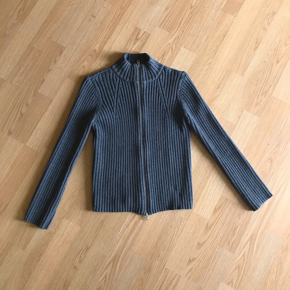 Zipper sweater